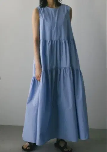 [새상품급] STYLEMIXER 라이트 블루 슬리브리스 롱 원피스