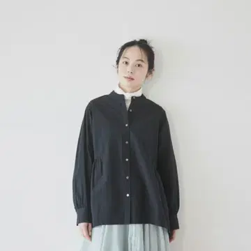 북유럽 생활 잡화점 워싱된 그대로 입을 수 있는 사이드 개더 블라우스