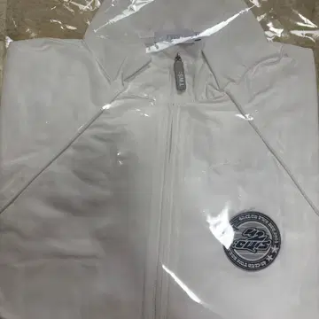 TWS 2026 42:CLUB 팬미팅 윈드브레이커 M 사이즈