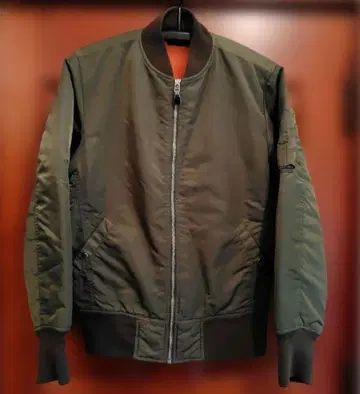 SPINNS MA-1 플라이트 자켓 올리브 그린