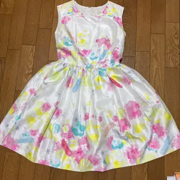 아푸와이저 리셰, 리랜드트루, 질 바이 질 스튜어트, 미아, 에프데