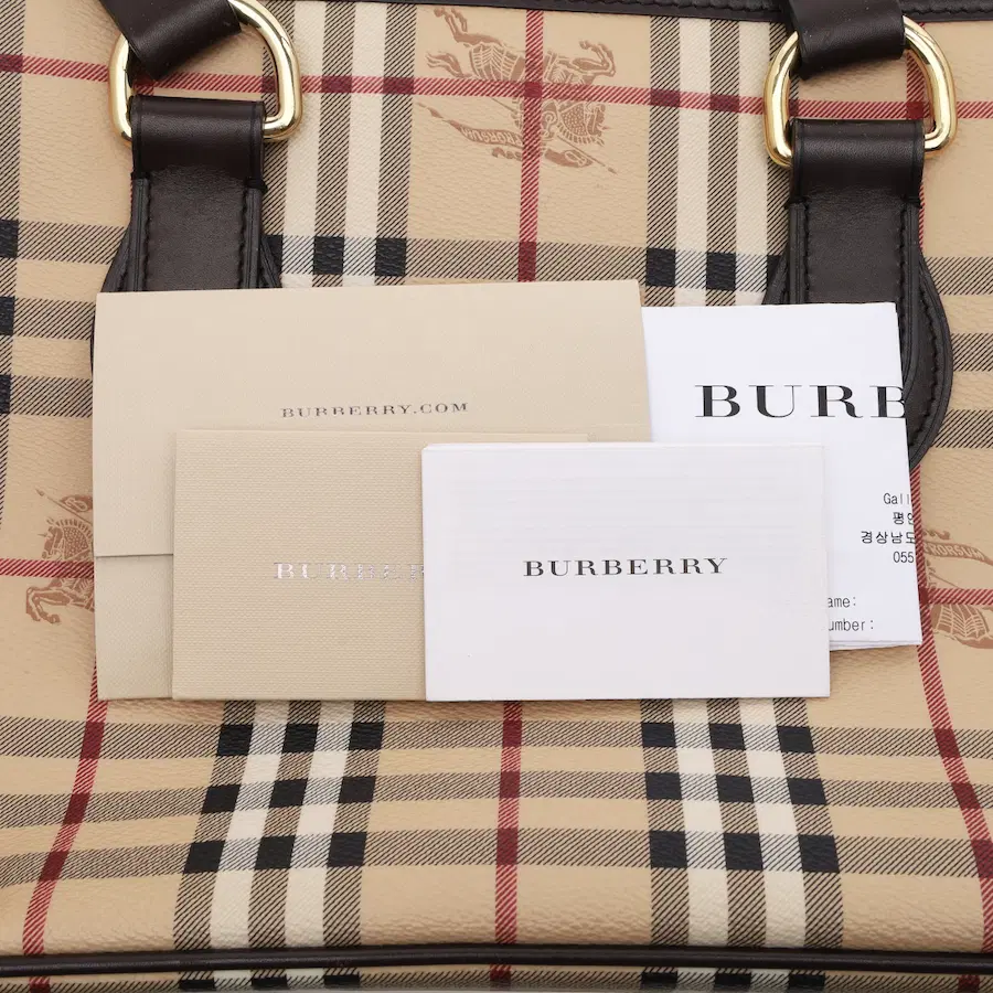博柏利（Burberry）Haymarket格纹单肩包