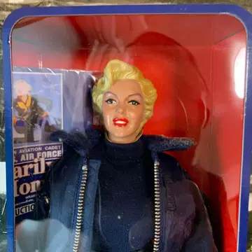 토이즈 맥코이 마릴린 몬로 B-15C 피규어 박스 포함