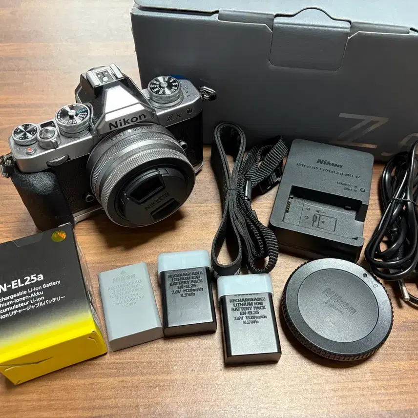 니콘 zfc 16-50 실버킷 팝니다