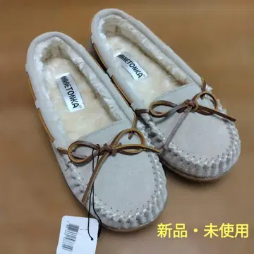 [ 새상품 미사용 ] MINNETONKA 퍼 모카신 24.0cm