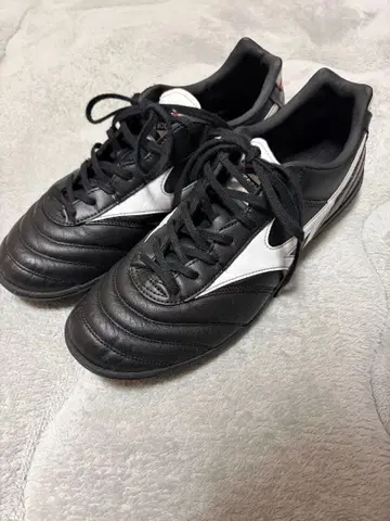 미즈노 단종 모렐리아 TF 27cm