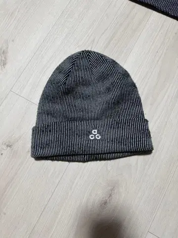NIKE ACG 니트 모자 비니