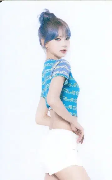 르세라핌 김채원 FEARNADA 2024 S/S JAPAN 43