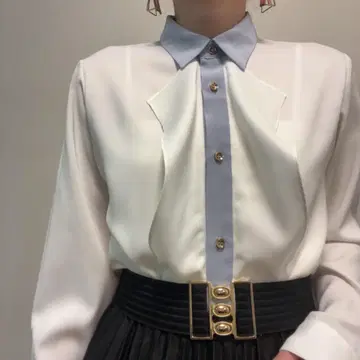 화이트 블루 바이컬러 일본제 프릴 클래시컬 블라우스