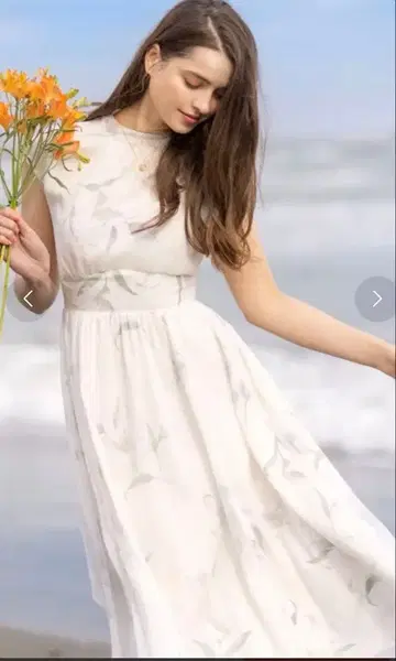 노엘라 레이어드 꽃무늬 원피스 화이트