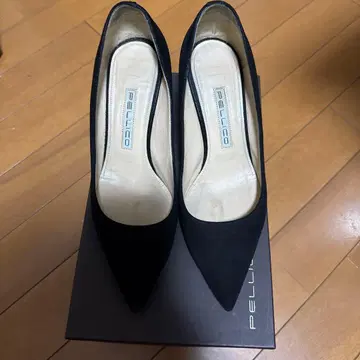 펠리코 펌프스 블랙