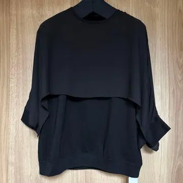 akane femme 아무 레이어드 스타일 상의 블랙 M~L