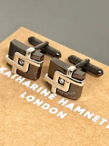 캐서린 햄넷 커프 링크스