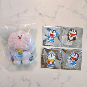 도라에몽 봉제 인형 키링과 아크릴 4종 세트