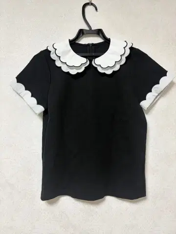 firmore 자수 더블 칼라 레이어드 상의 블랙