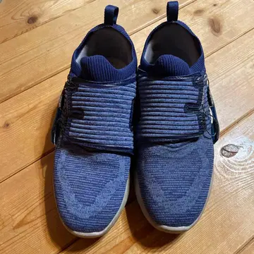 풋조이 BOA 시스템 탑재 네이비 골프화