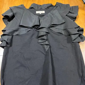 Apuweiser-riche 블라우스