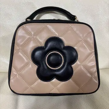 마리콴트 마리쿠와 백 MARY QUANT