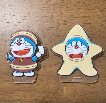 [ 2개 세트 ] 100% 도라에몽 & 프렌즈전 특전 아크릴 배지