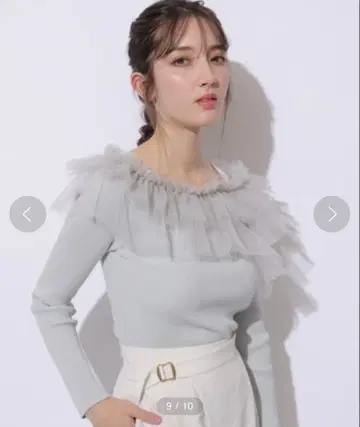 [ 새상품급 ] Apuweiser-riche 데콜테 튤 프릴 니트 민트