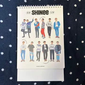 SHINee 2019년 시즌 그리팅 달력 사인 포함