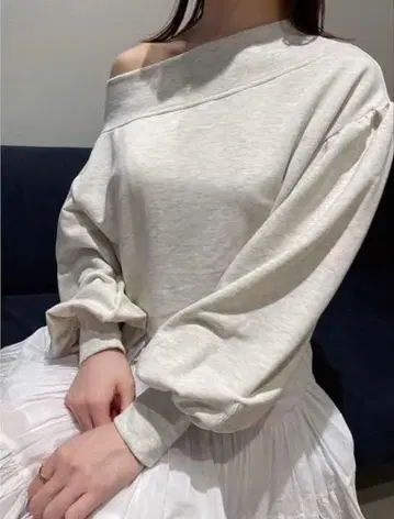 snidel 아지메 오프숄더 맨투맨 풀오버 F