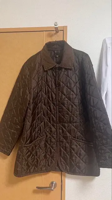 LAVENHAM 브라운 퀼팅 자켓 코듀로이 옷깃