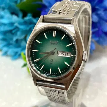 [레어] SEIKO 세이코 샤리오 쿼츠 손목시계 그린 다이얼 날짜 표시