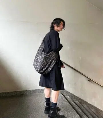 LAD MUSICIAN 레오파드 숄더 백 대