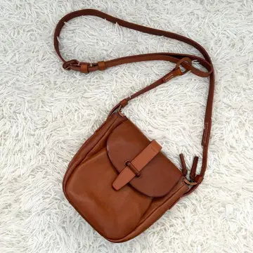 겐텐 안장 벨트 누오바 세로형 숄더백 브라운 소가죽