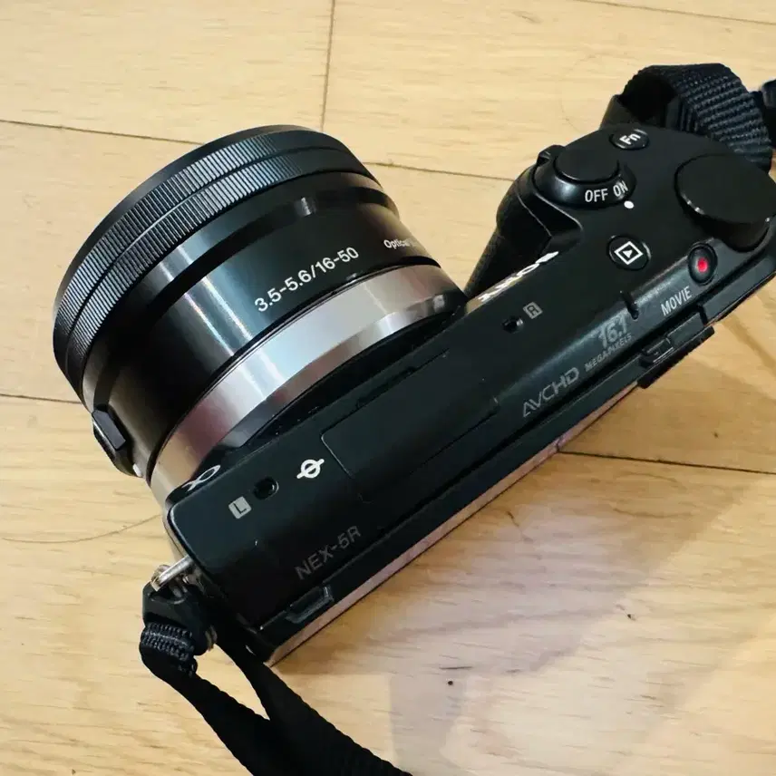 소니 NEX-5R 미러리스 카메라