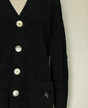 넘버나인 미야시타 타임기 V넥 두꺼운 원단 가디건 TMS