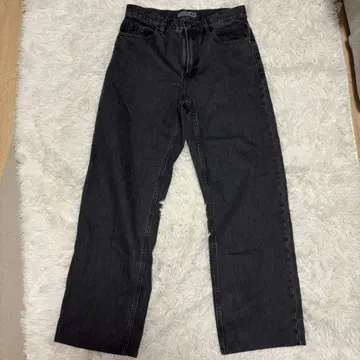 유니클로 JW 앤더슨 스트레이트 청바지 허리