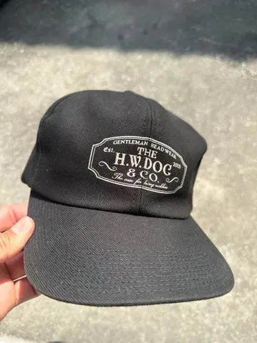 H.W.DOG & CO 인기 모델 로고 자수 캡 블랙