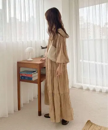 LAUIR choco 와셔 티어드 볼륨 원피스 베이지 MT