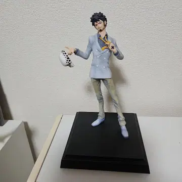 트라팔가 로 피규어