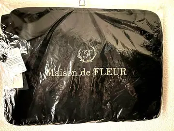 메종 드 플뢰르 새상품 리본 PC 케이스 컴퓨터 케이스 가방