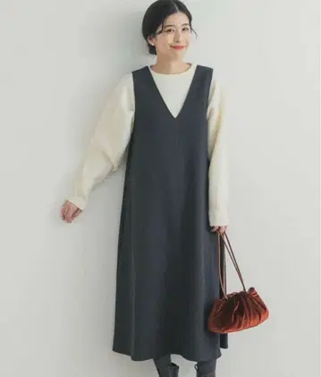 어반 리서치 도어스 멜란지 BACK 턱 플레어 점프 스커트