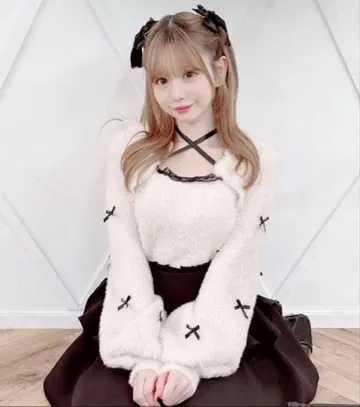 MARS 치비 리본 케이프풍 니트