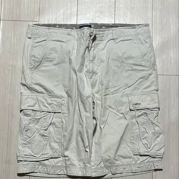 90s 화이트 카고 숏팬츠 상어