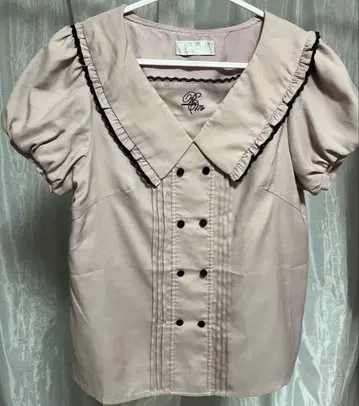 엠블럼 새틴 블라우스 핑크 pium