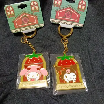 마이멜로디 쿠로미 딸기 키링 세트