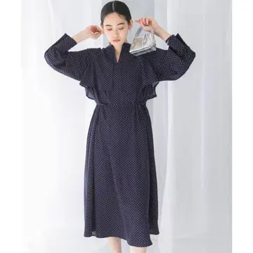 도트 프린트 케이프 원피스 (네이비)