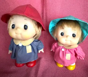 론론 (Ron Ron) 인형. 빈티지 컬렉션 아이템. 2체