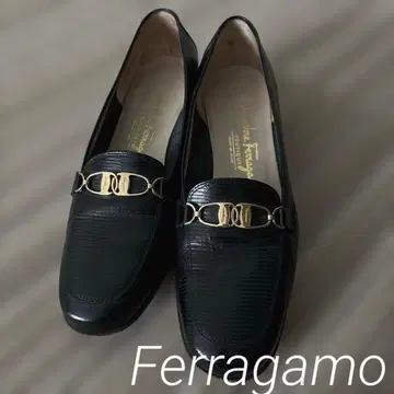 페라가모 블랙 로퍼 6하프C