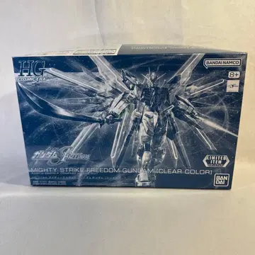 HG 마이티 스트라이크 프리덤 건담 [클리어 컬러]