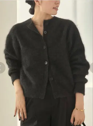 Plage_Fur Back Open 풀오버