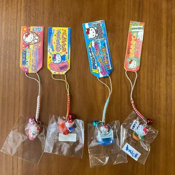 헬로키티 HelloKitty 지역 한정 스트랩 4개 세트