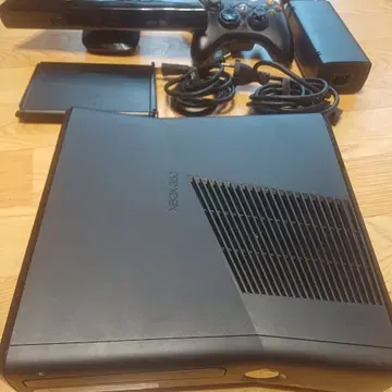 xbox360s 250g 키넥트 세트 + 운동 게임 9개 | 브랜드 중고거래 플랫폼 
