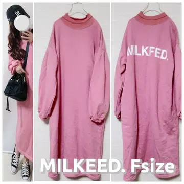 MILKFED. 벌룬 소매 백 로고 트레이닝 원피스